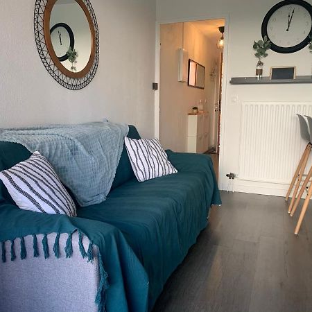 Chaleureux Appartement Face Au Port Sta Lucia, Tout A Pieds, Wifi Saint-Raphaël Kültér fotó