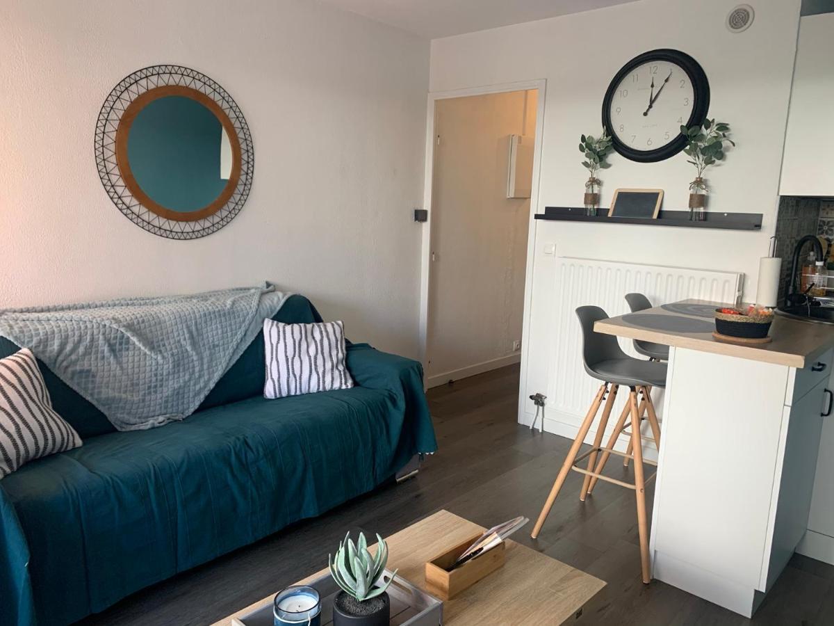 Chaleureux Appartement Face Au Port Sta Lucia, Tout A Pieds, Wifi Saint-Raphaël Kültér fotó