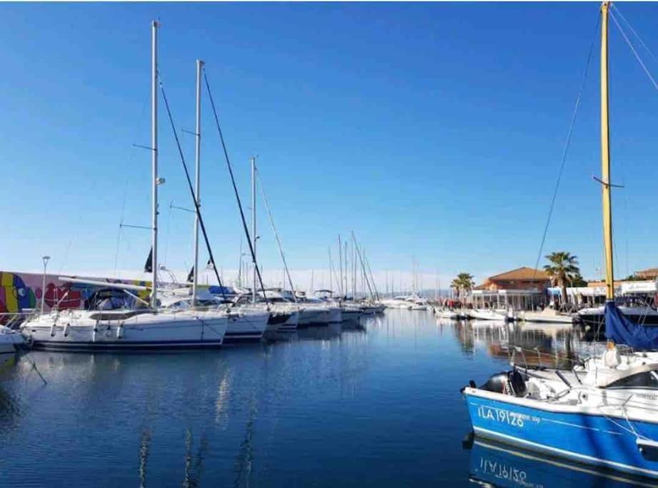 Chaleureux Appartement Face Au Port Sta Lucia, Tout A Pieds, Wifi Saint-Raphaël Kültér fotó