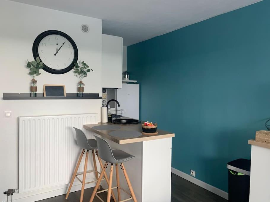 Chaleureux Appartement Face Au Port Sta Lucia, Tout A Pieds, Wifi Saint-Raphaël Kültér fotó