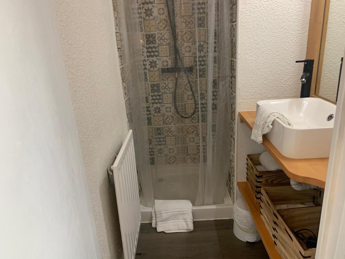 Chaleureux Appartement Face Au Port Sta Lucia, Tout A Pieds, Wifi Saint-Raphaël Kültér fotó